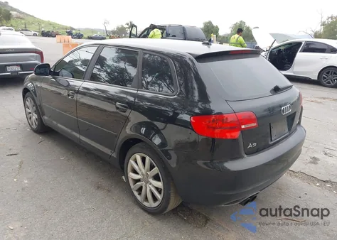 2010 Audi A3 2.0T Premium z USA, uszkodzony, nr VIN WAUBEAFM8AA131616